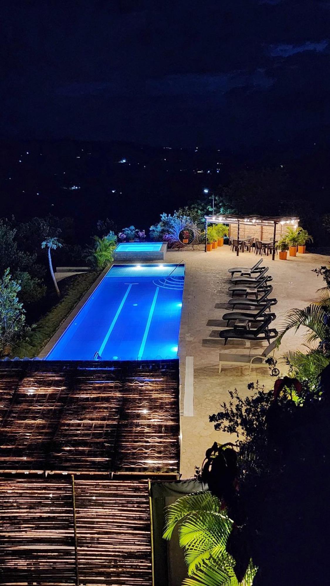 Hotel Amanee Баричара Экстерьер фото